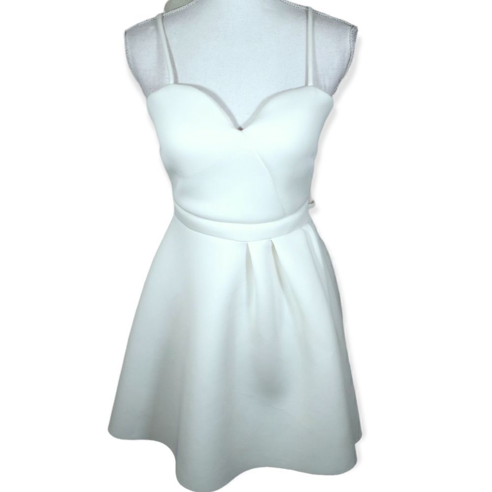OLIVE TREE WHITE SKATER DRESS SZ.L EUC